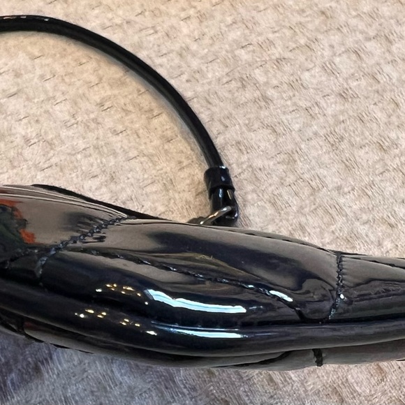 Coach Poppy navy blue quilted lustrous patent leather wristlet NWOT no hang tag - Picture 5 of 13